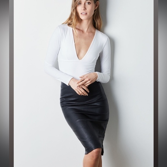 Bardot DONNA TUBE VEGAN LEATHER SKIRT IN BLACK, New with Tags - Picture 1 of 9